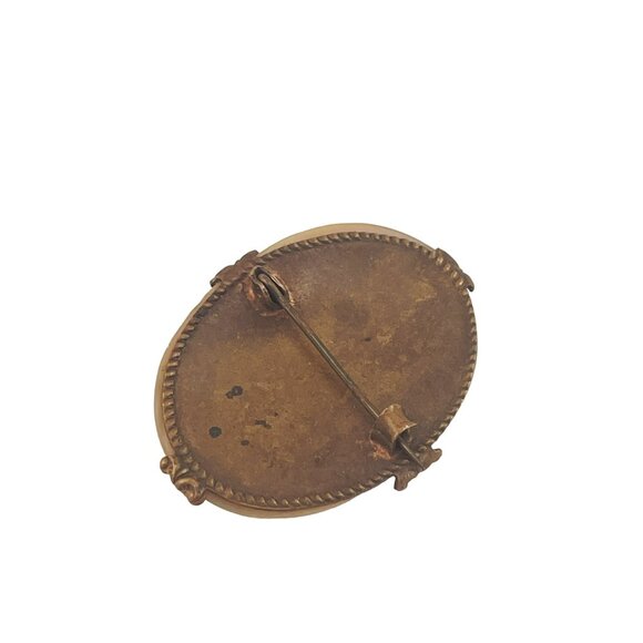 Vintage Victorian Mother Of Pearl Oval Ornate Brooch Brass Detailing - Picture 3 of 5